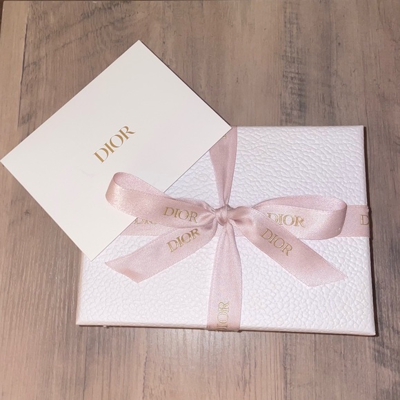 NIB Exclusive Dior Jewelry Case and Mini Miss Dior Blooming Bouquet Gift Set - Picture 7 of 7